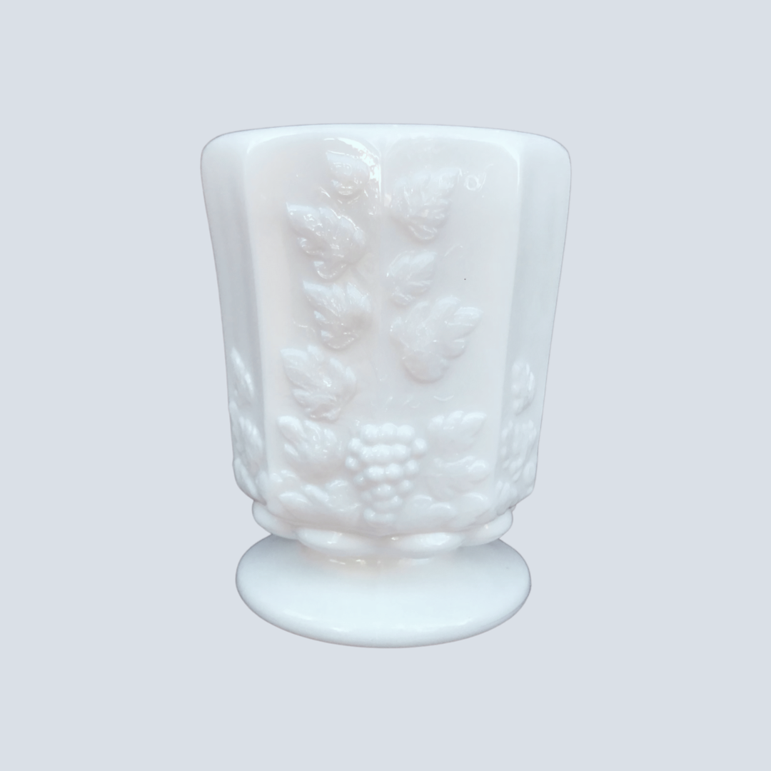 Vintage Westmoreland Leaves and Grapes Pencil Cup